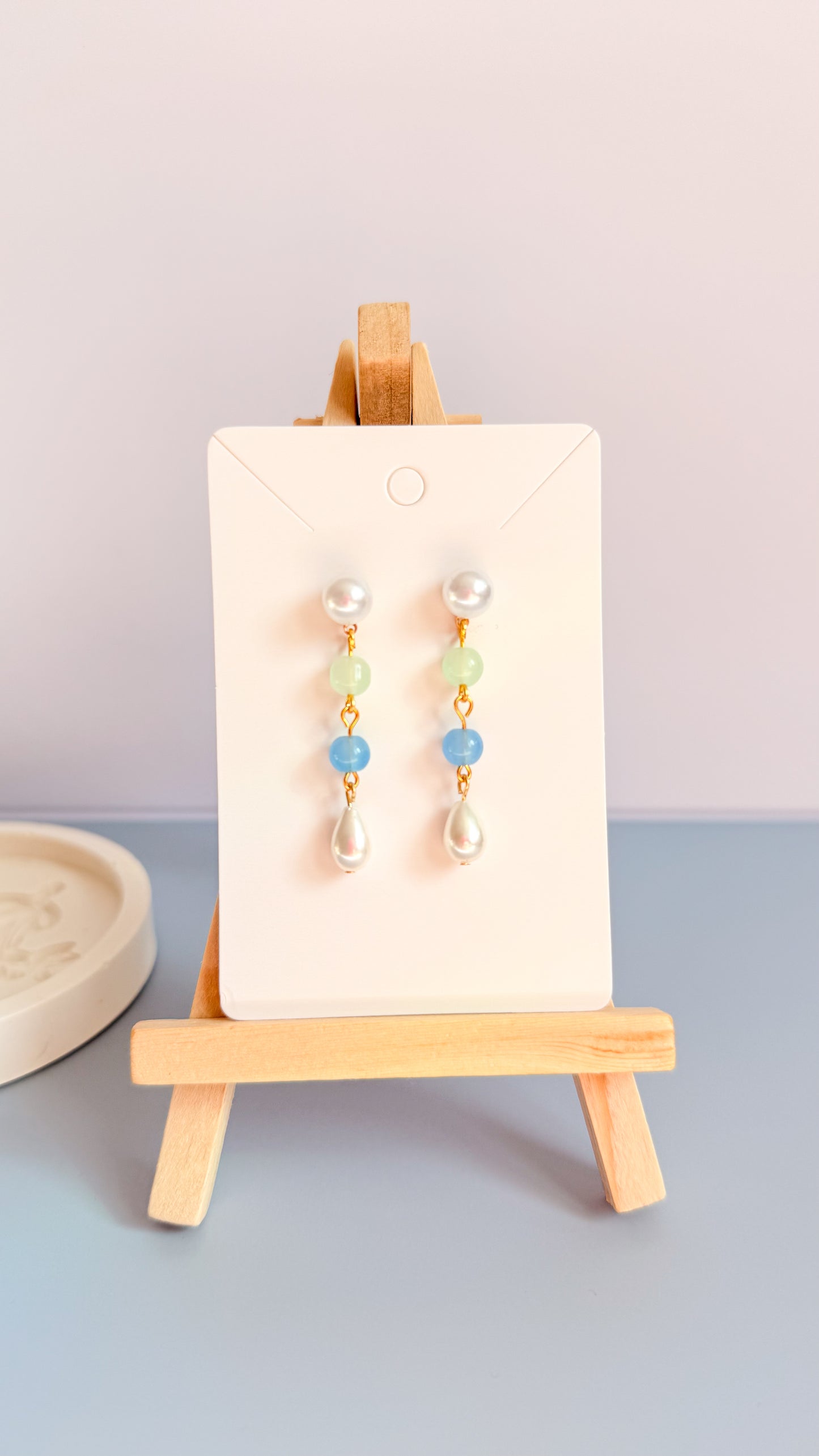 The Colour Edit Drops with Freshwater Teardrop Pearls
